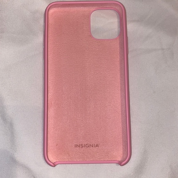 Insignia- Hard Shell Case for Apple® iPhone® 11 Pro Max - Pink - Picture 5 of 12